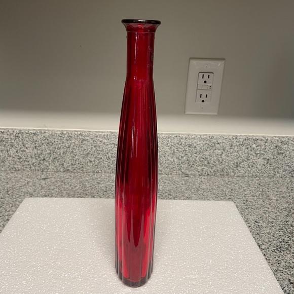 Mod Dep Beautiful Red Ribbed Decanter small round opening & small oval base Jar - Picture 8 of 10